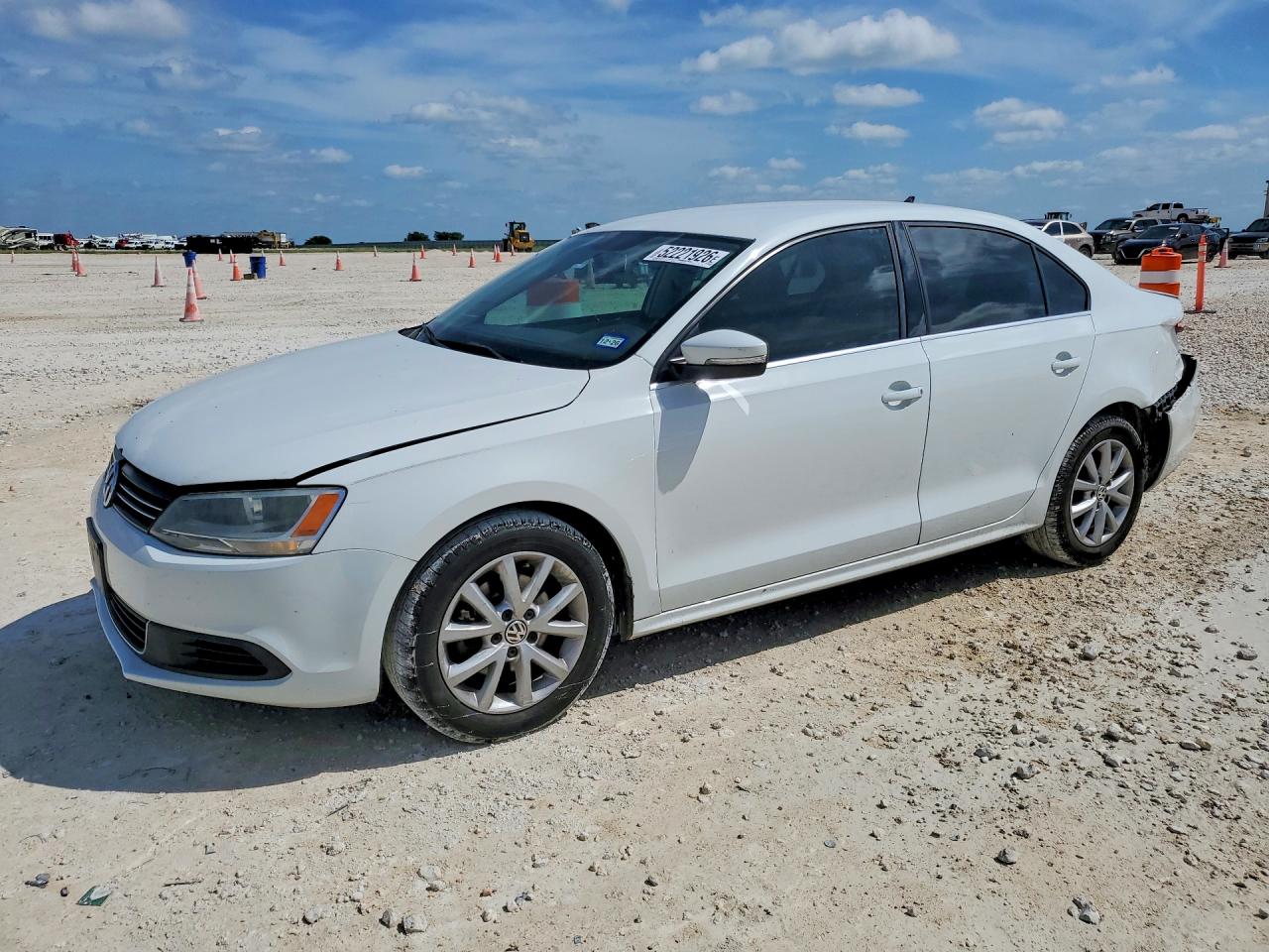 VOLKSWAGEN JETTA 2014 — 2