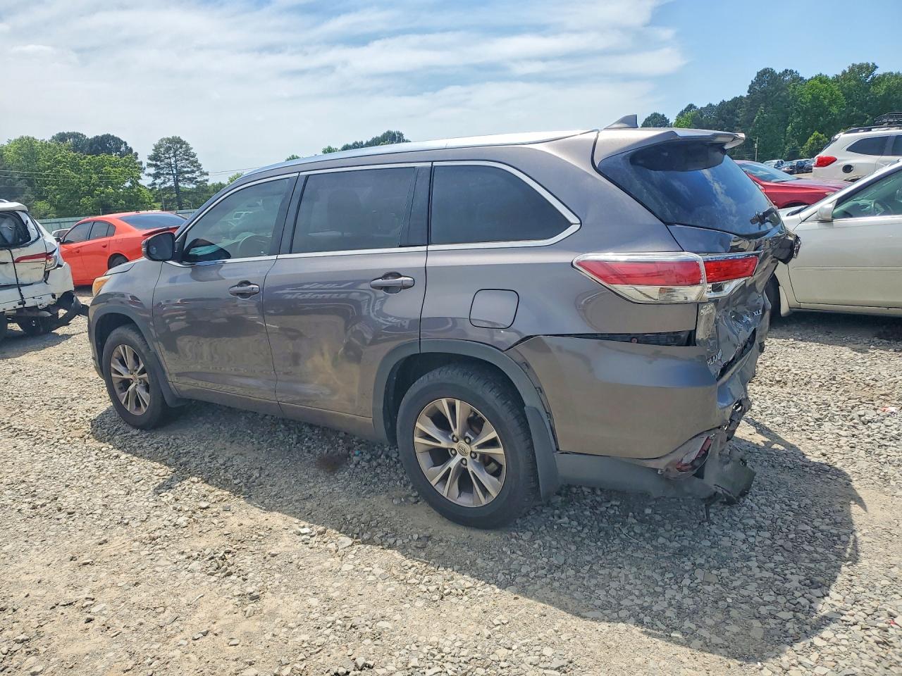 TOYOTA HIGHLANDER 2015 — 3