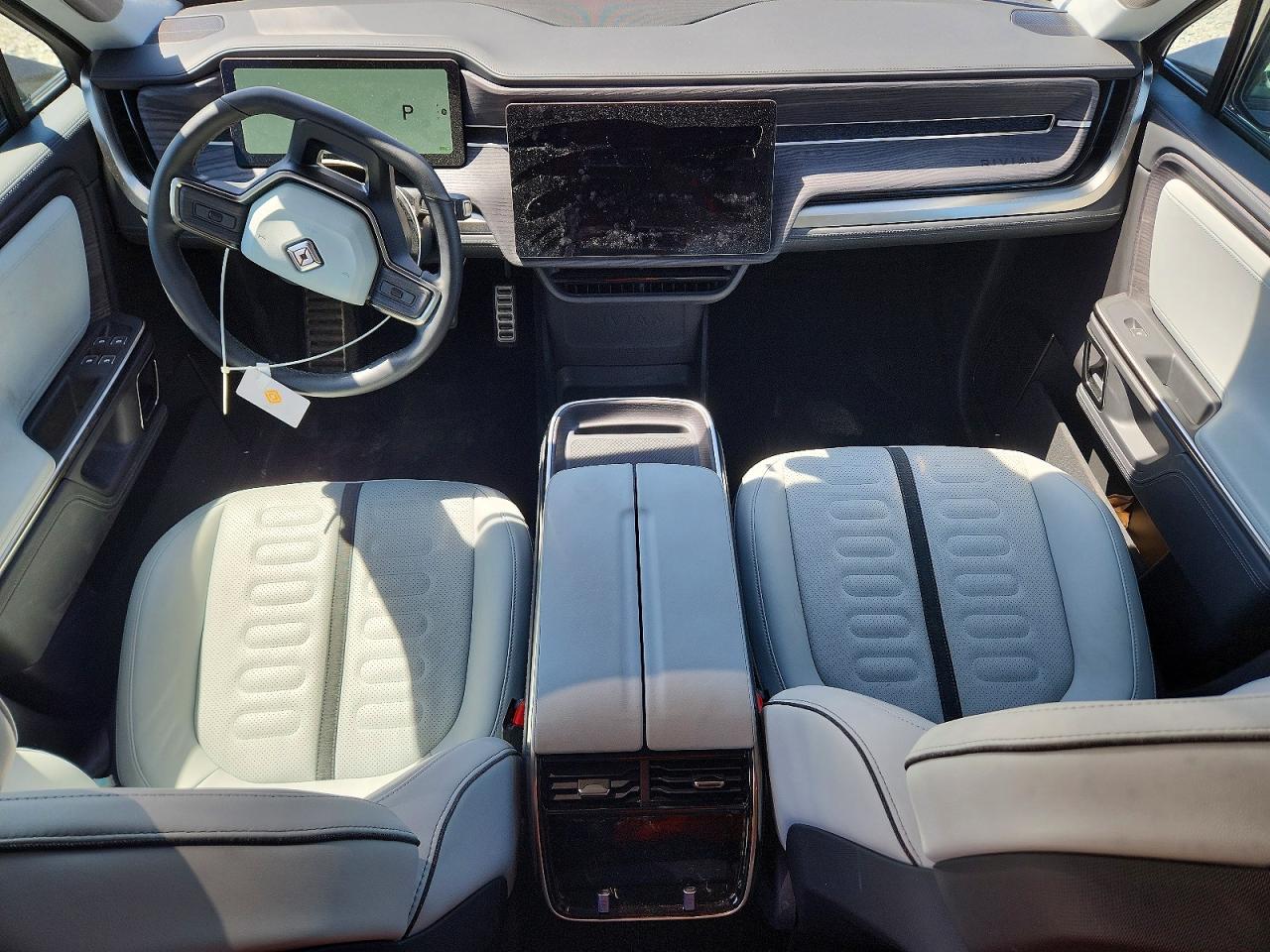 RIVIAN R1S 2023 — 9