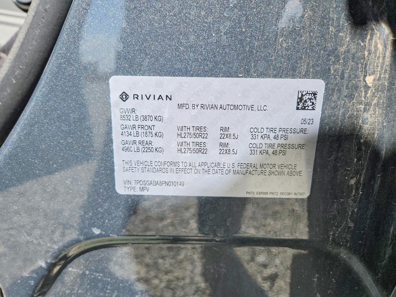 RIVIAN R1S 2023 — 14