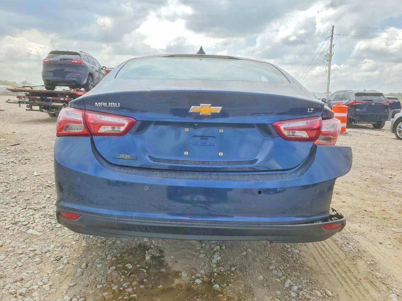 CHEVROLET MALIBU 2022 — 7
