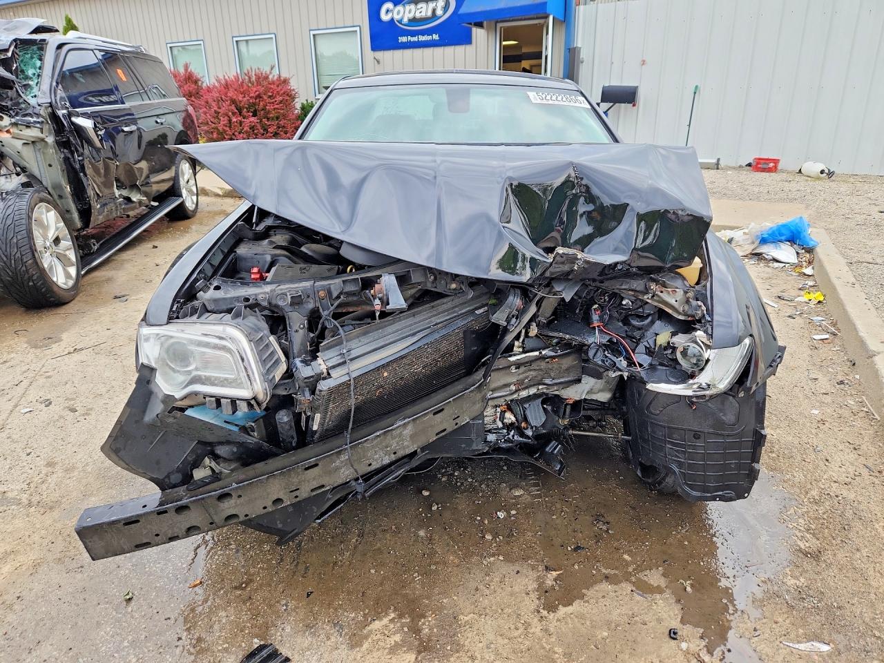 CHRYSLER 300 2019 — 6