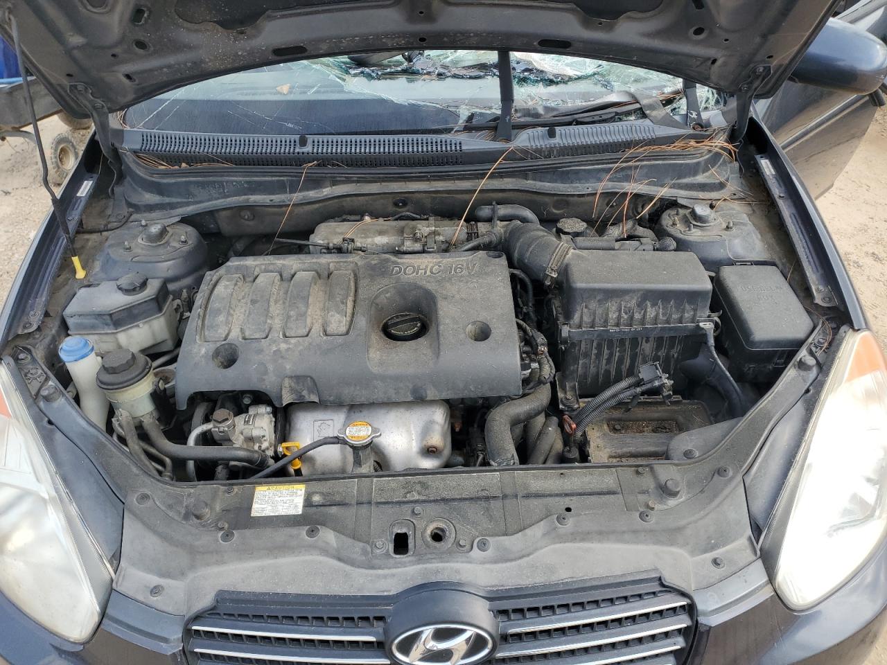 HYUNDAI ACCENT 2010 — 12