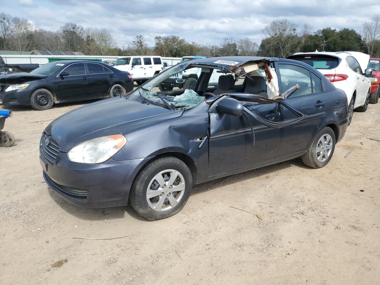 HYUNDAI ACCENT 2010 — 2