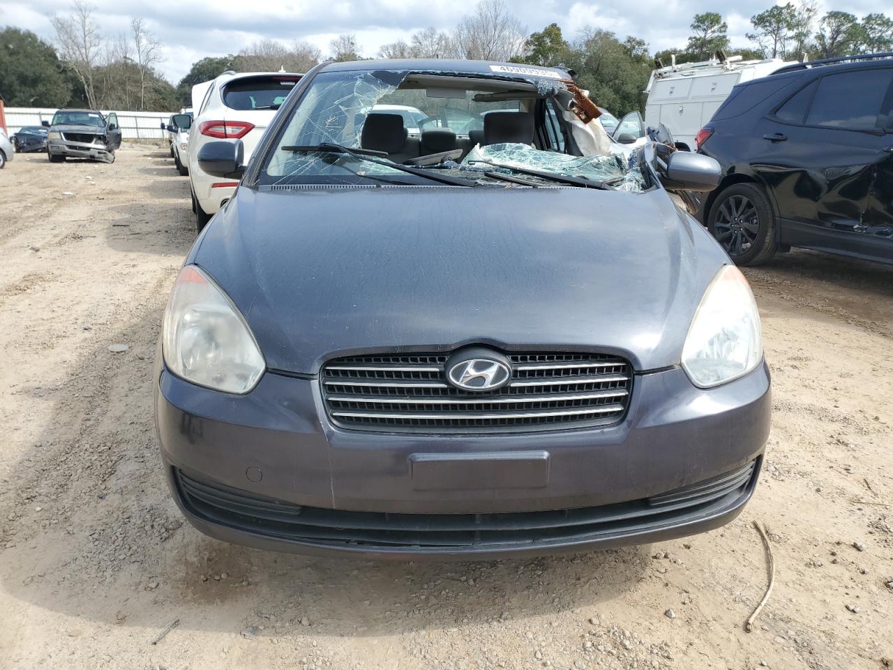 HYUNDAI ACCENT 2010 — 6