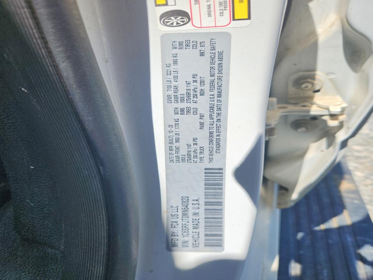 RAM 1500 2021 — 14