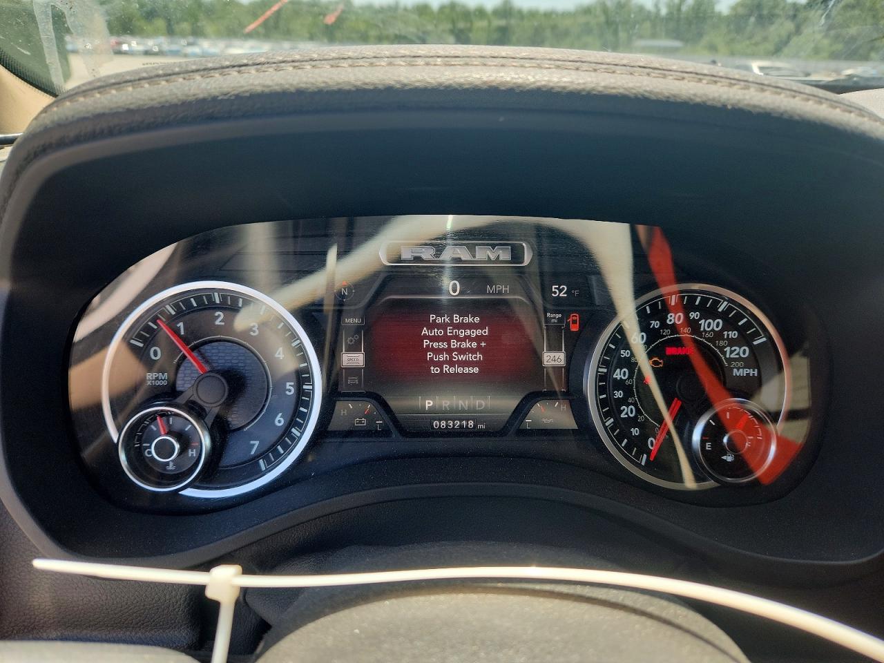 RAM 1500 2021 — 10