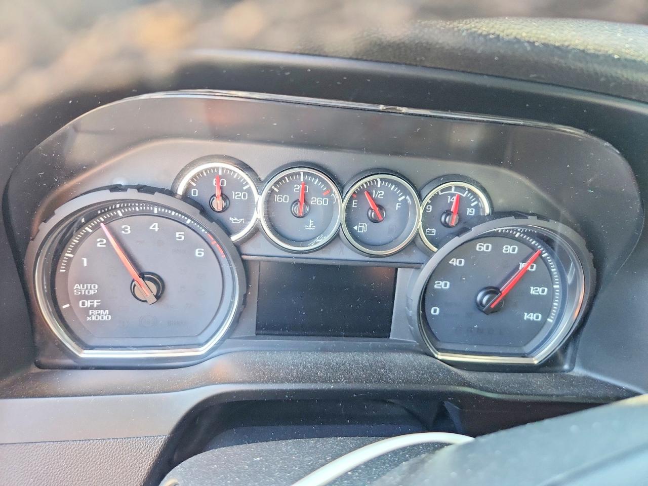CHEVROLET SILVERADO 2020 — 10