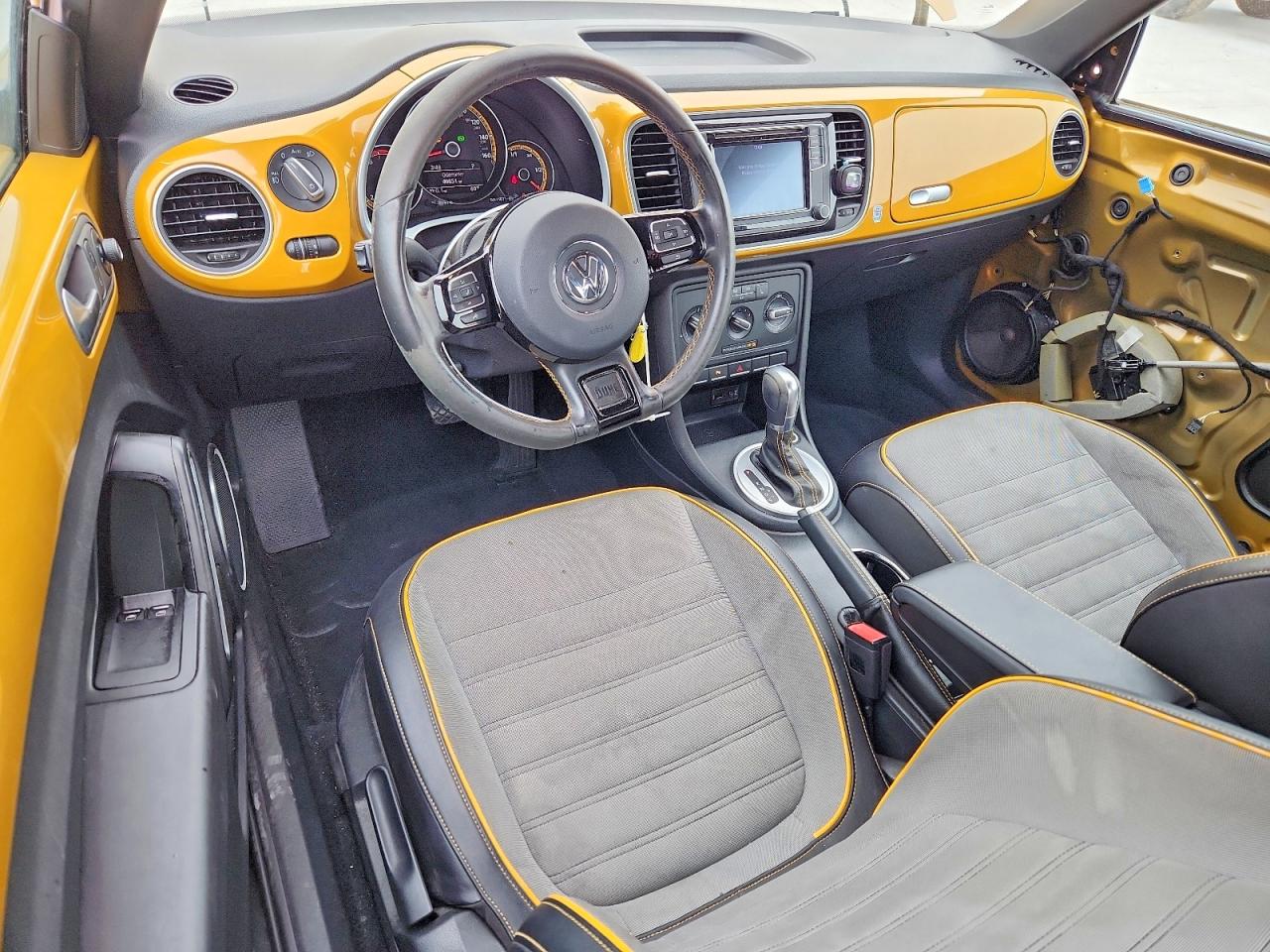 VOLKSWAGEN BEETLE 2016 — 9