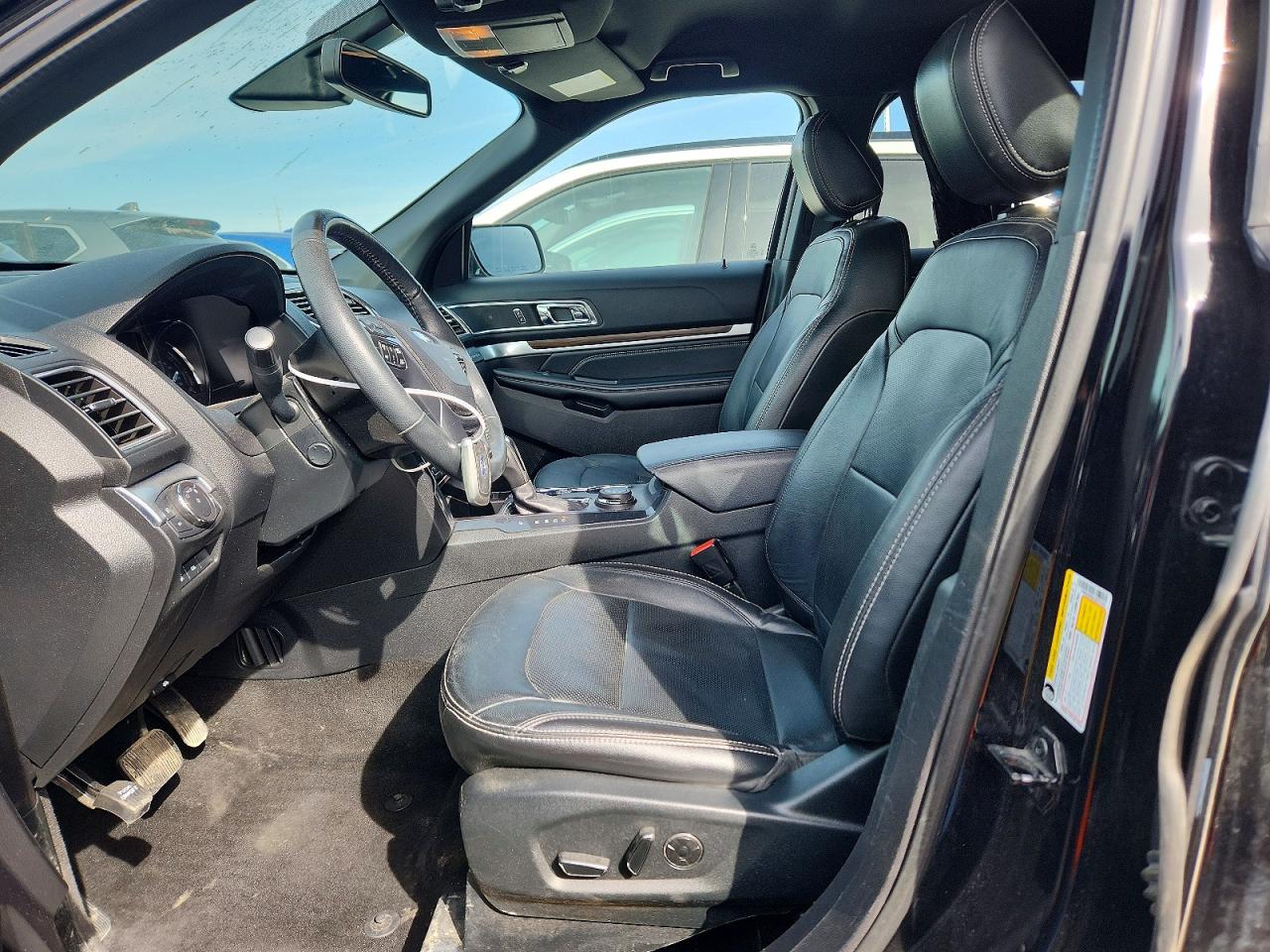 FORD EXPLORER 2018 — 8