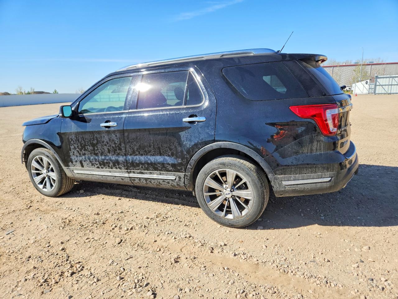 FORD EXPLORER 2018 — 3