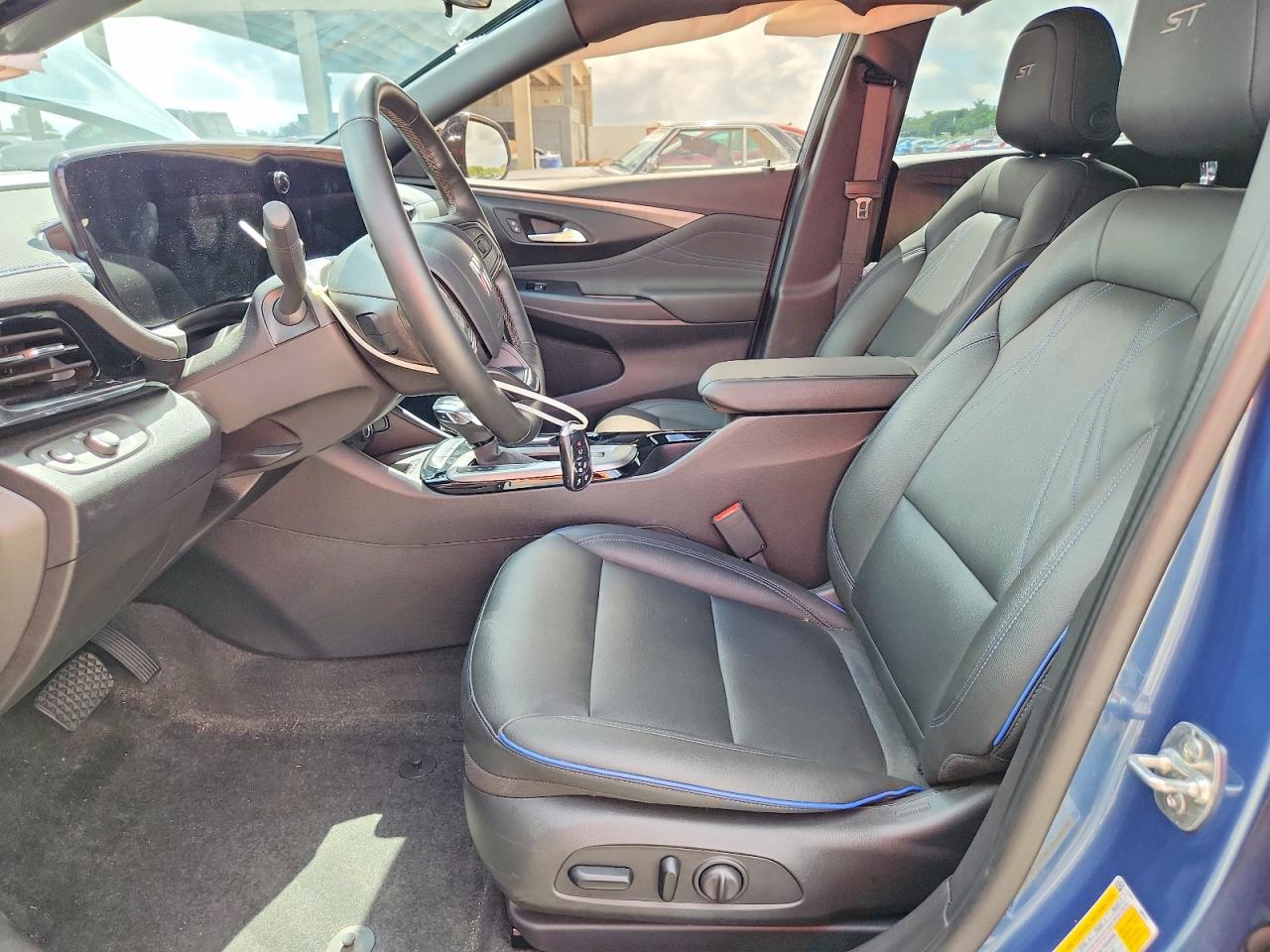 BUICK ENVISTA 2025 — 8