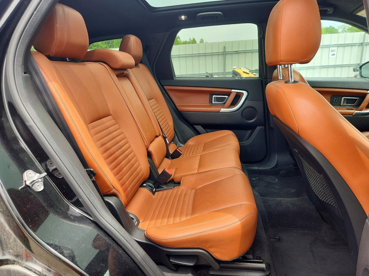 LAND ROVER DISCOVERY SPORT 2016 — 12