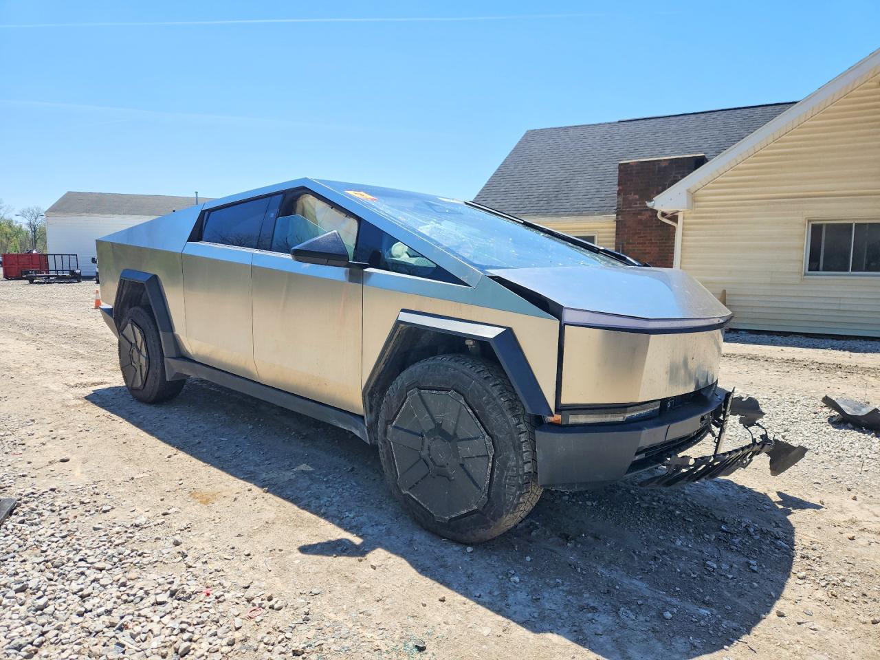 2025 TESLA CYBERTRUCK