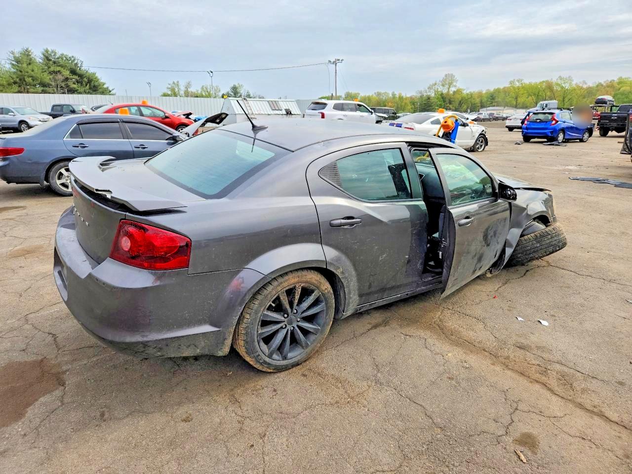 DODGE AVENGER 2014 — 4
