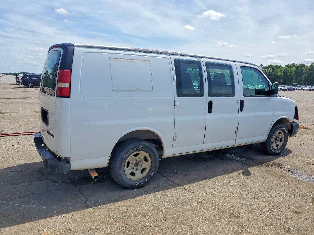 CHEVROLET EXPRESS G1500 2006 — 4