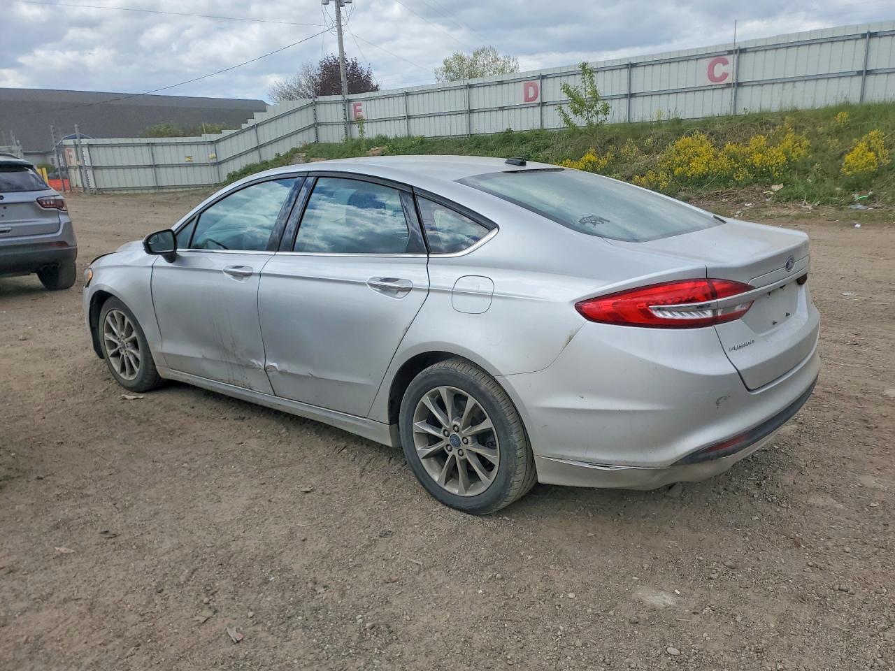 FORD FUSION 2017 — 3