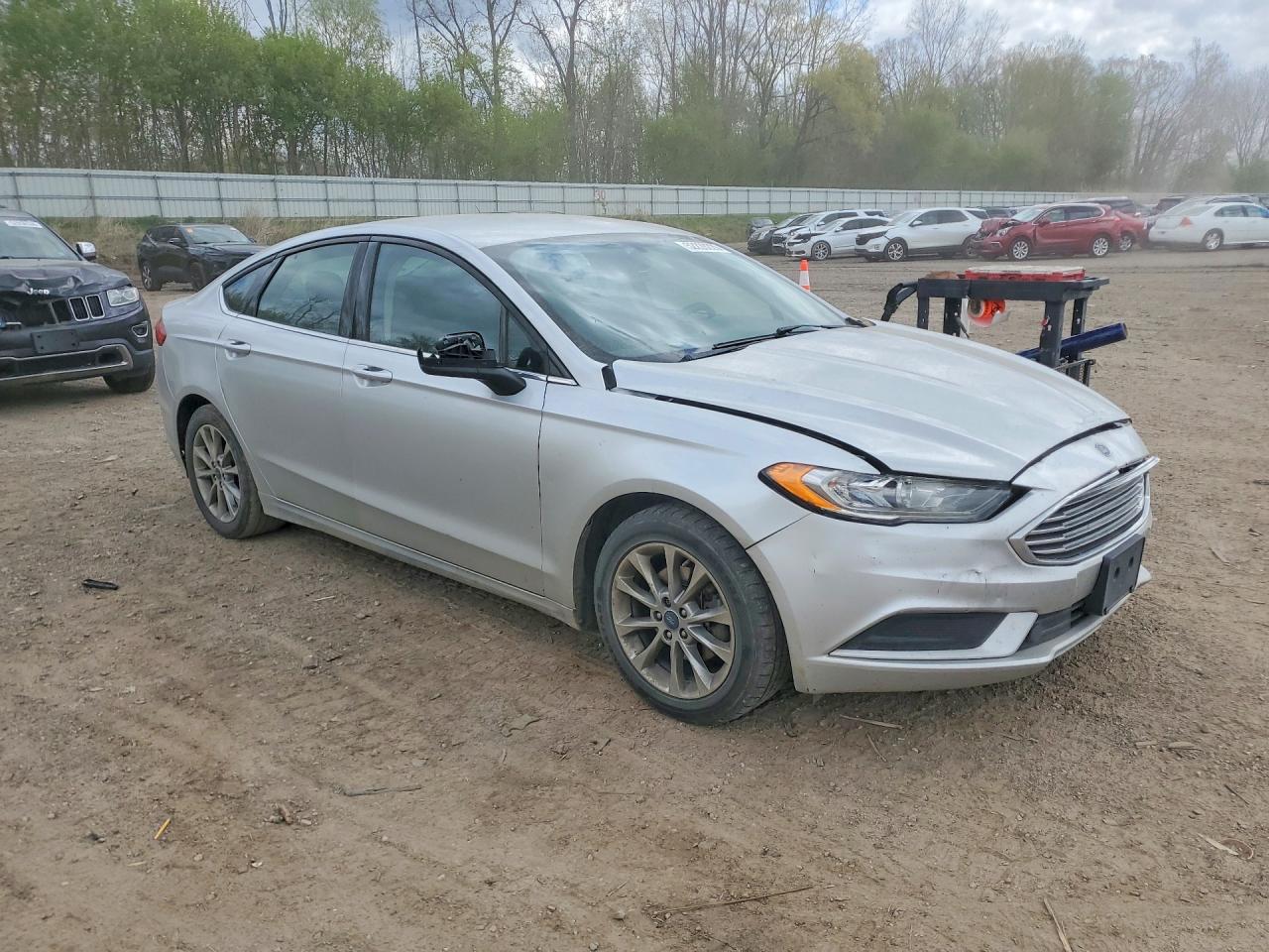 FORD FUSION 2017 — 5