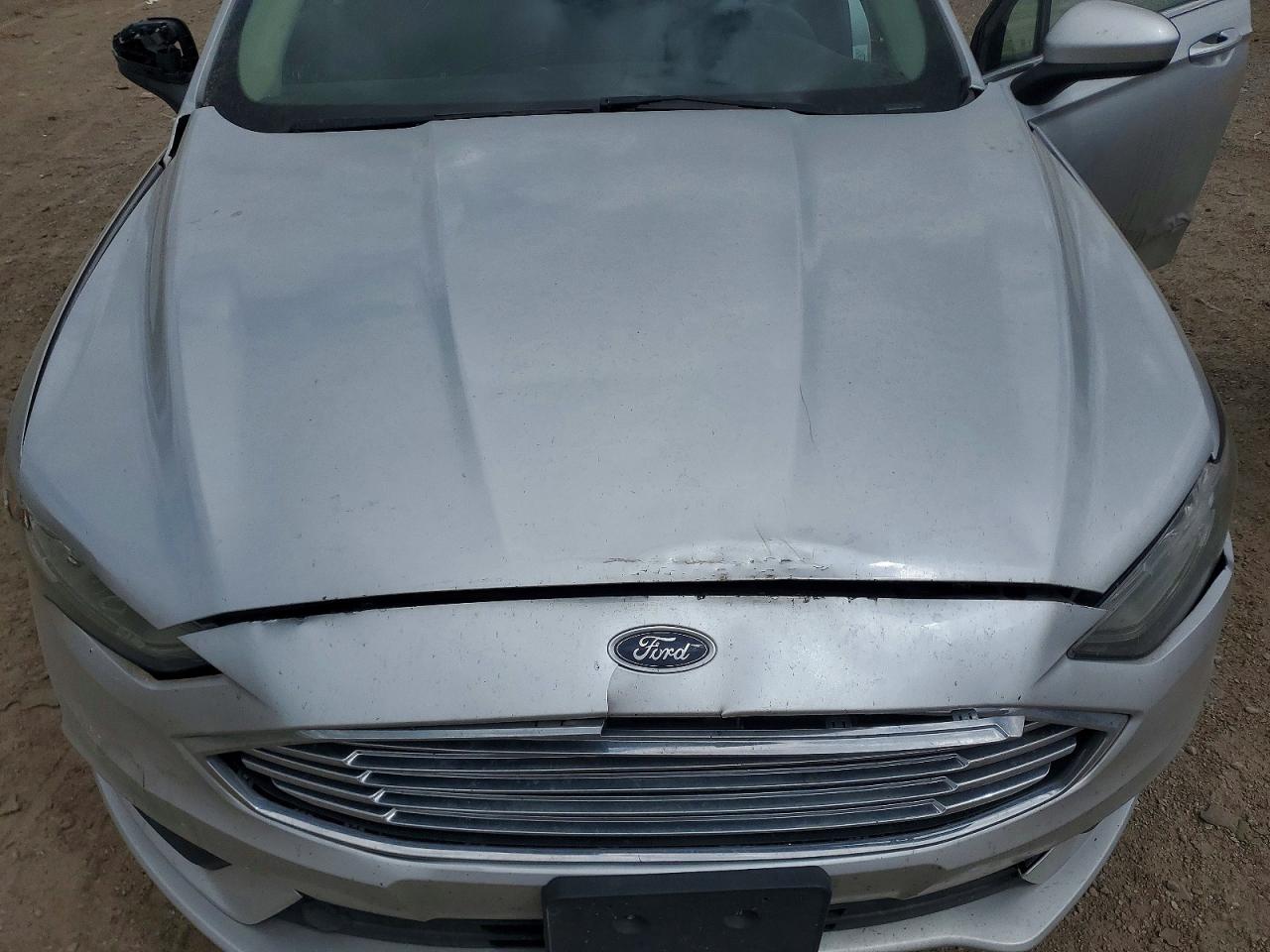 FORD FUSION 2017 — 12