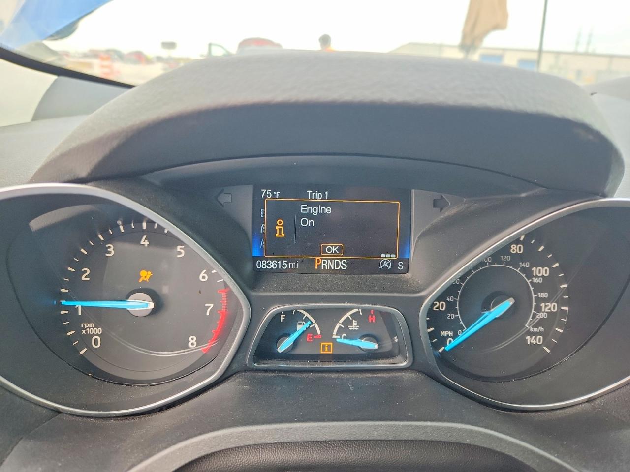 FORD ESCAPE 2017 — 10