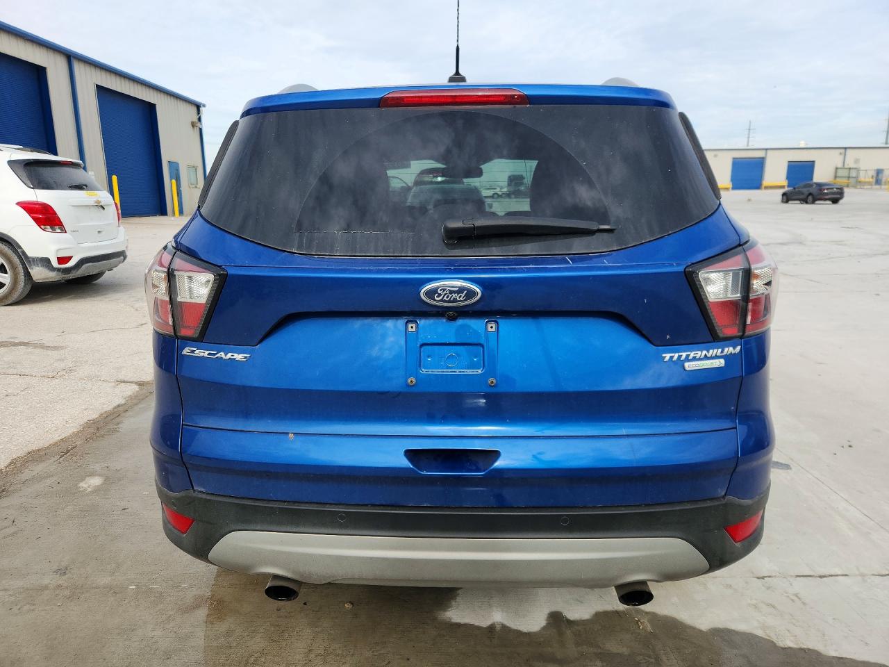 FORD ESCAPE 2017 — 7