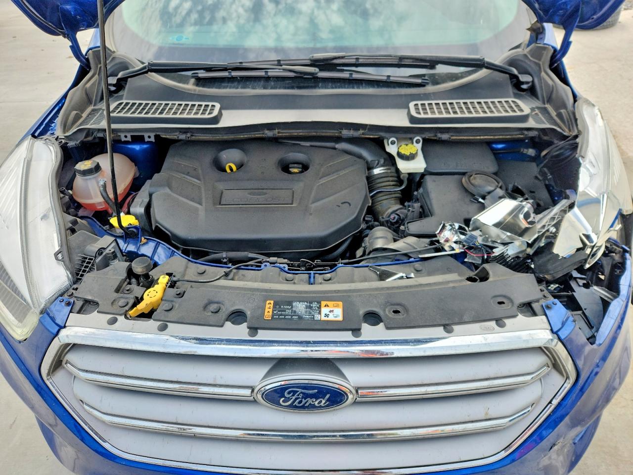 FORD ESCAPE 2017 — 13