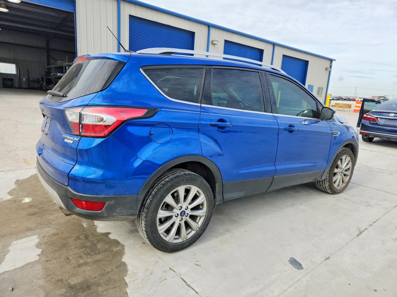 FORD ESCAPE 2017 — 4