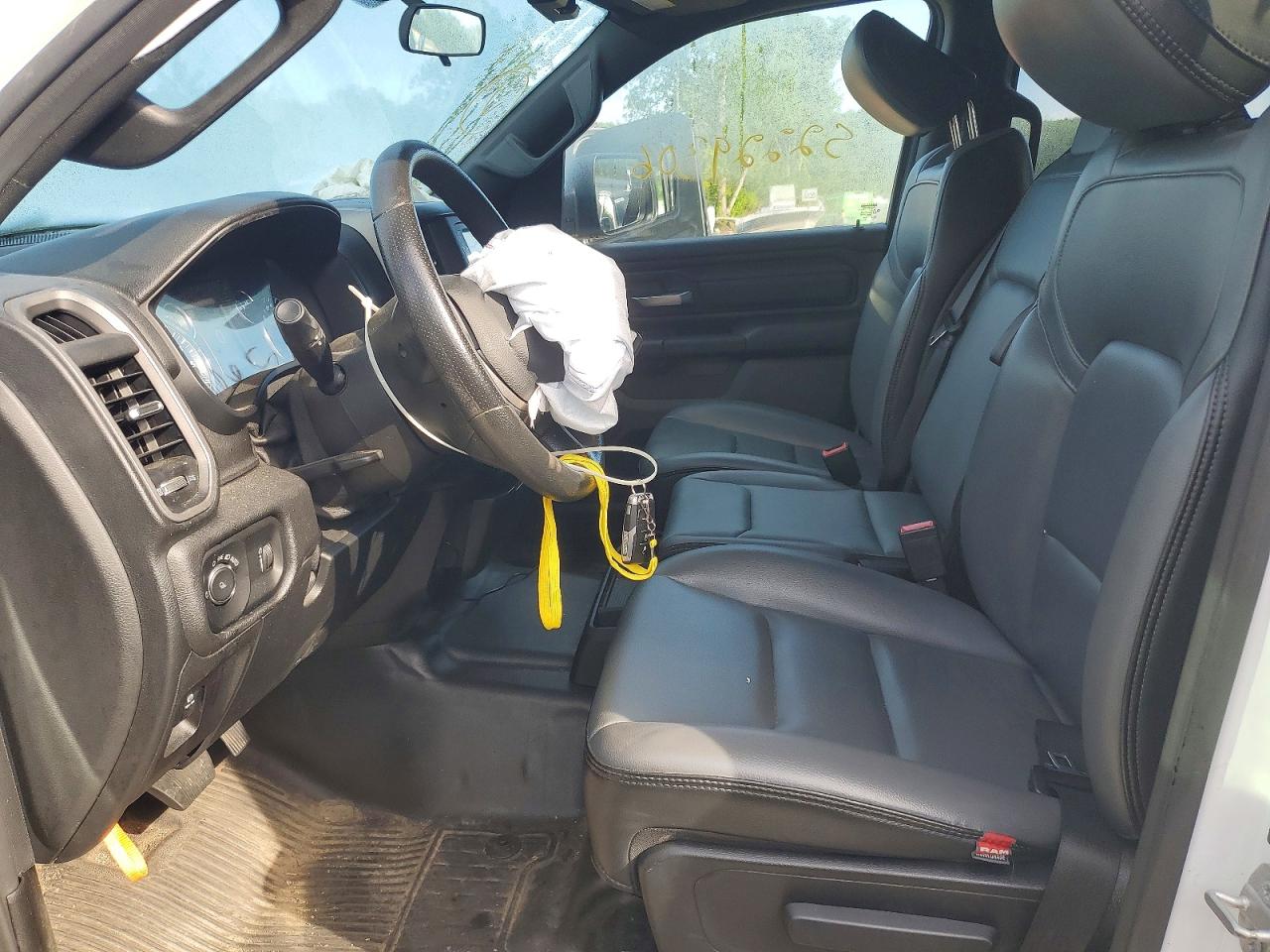 RAM 1500 2021 — 8