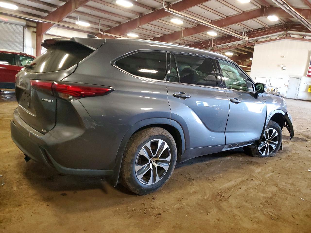 TOYOTA HIGHLANDER 2020 — 4