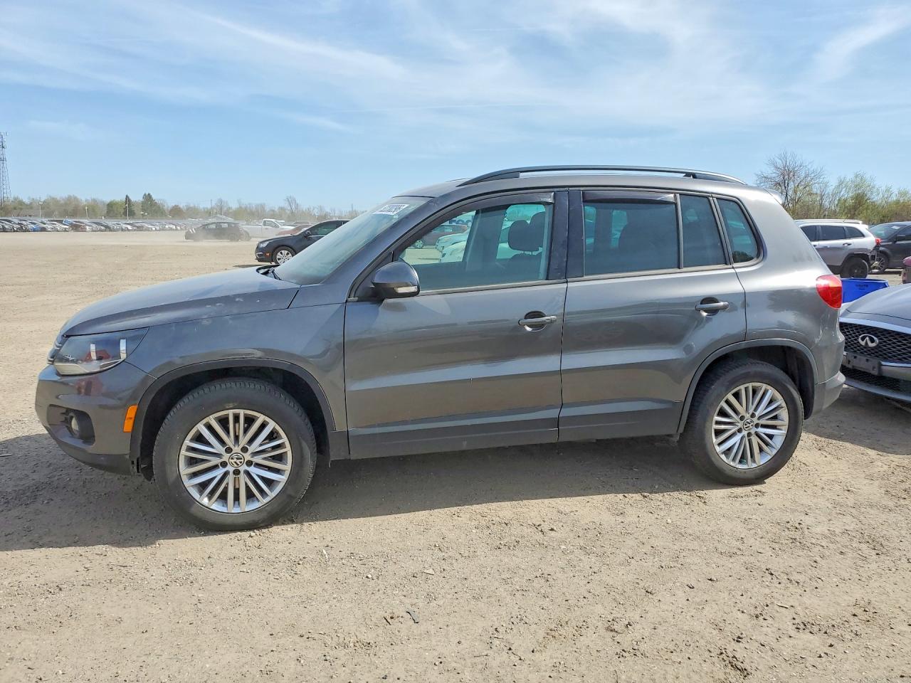 VOLKSWAGEN TIGUAN 2015 — 2