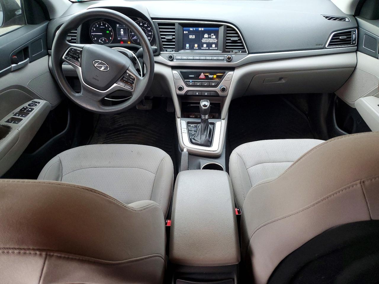 HYUNDAI ELANTRA 2018 — 8