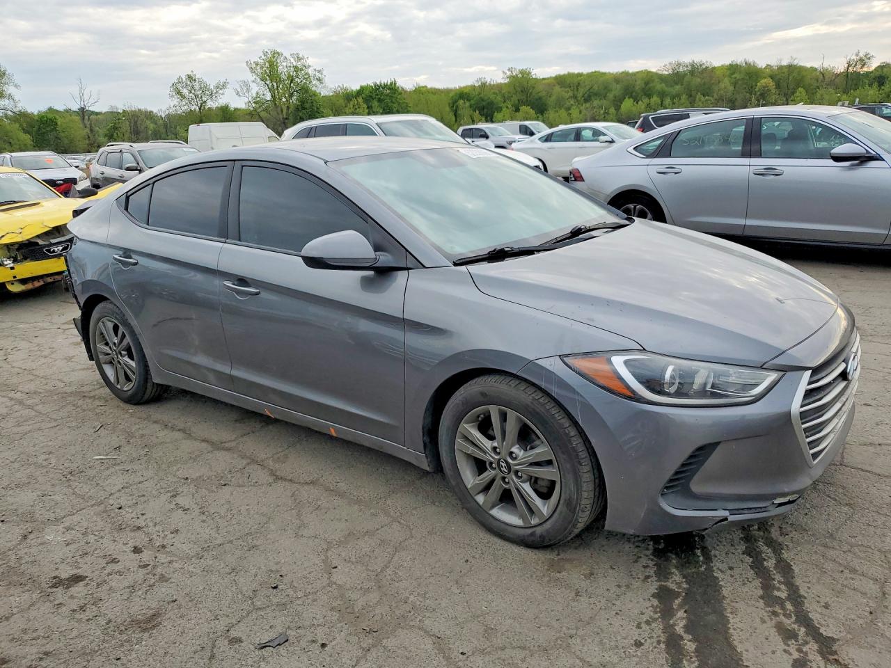 HYUNDAI ELANTRA 2018 — 4
