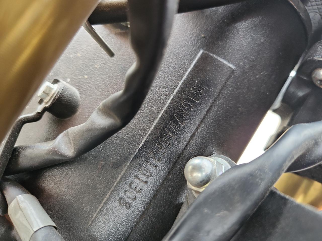 SUZUKI GSX-R750 2015 — 11