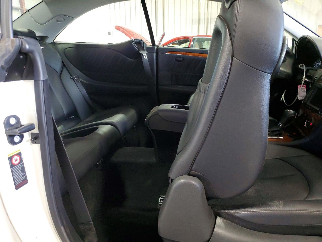 MERCEDES-BENZ CLK 2008 — 11