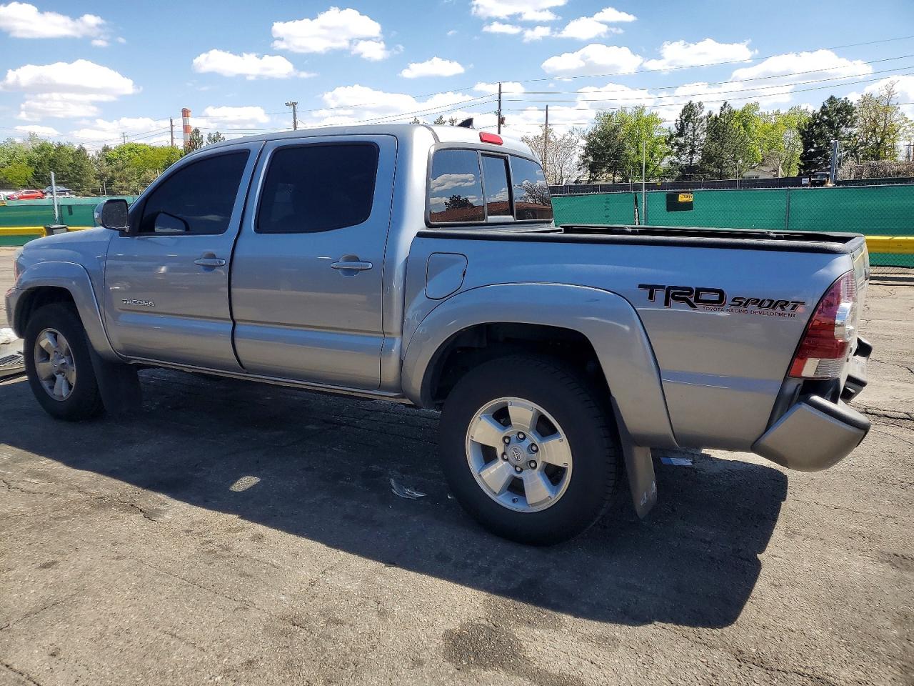 TOYOTA TACOMA 2015 — 3