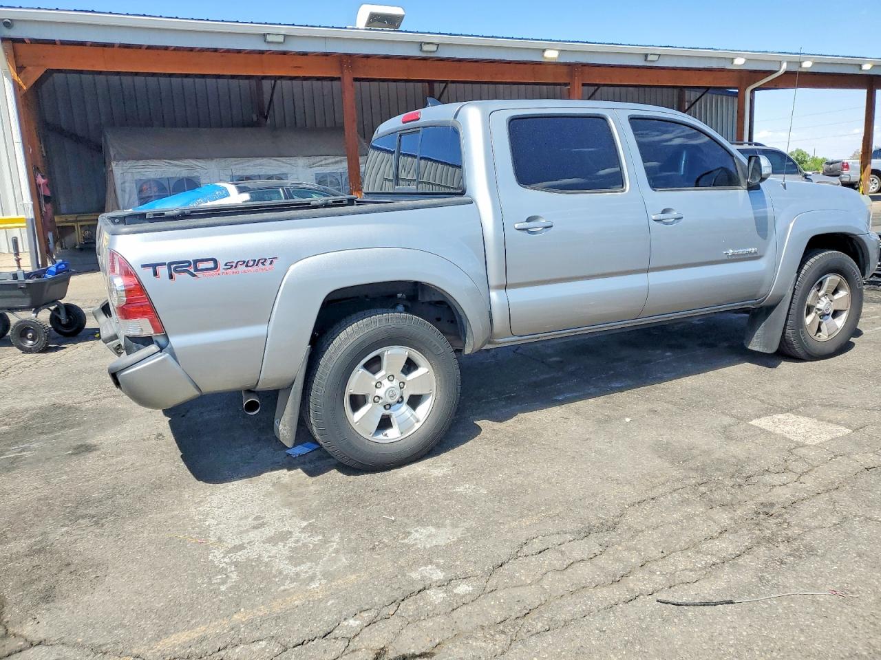 TOYOTA TACOMA 2015 — 4