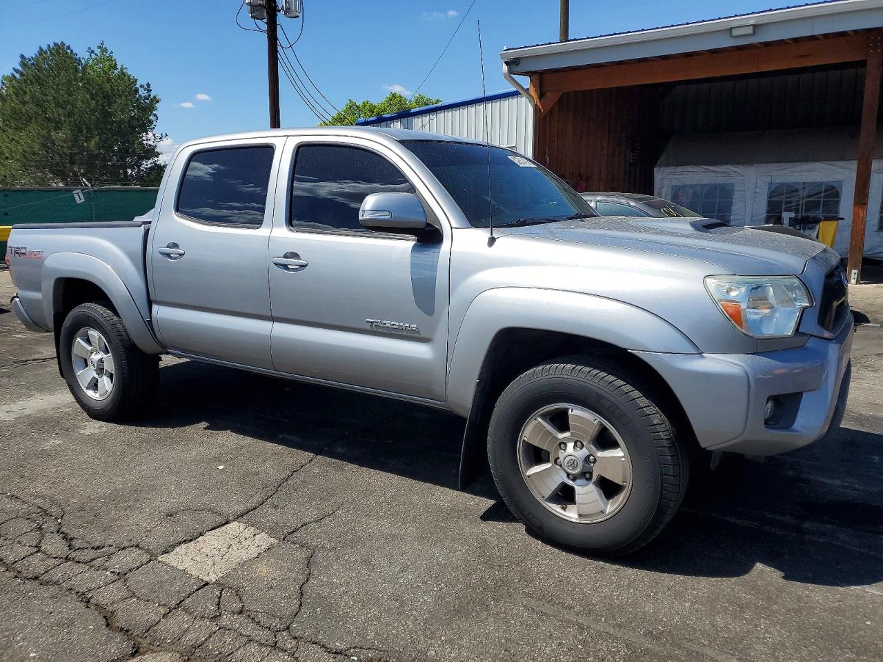 TOYOTA TACOMA 2015 — 5