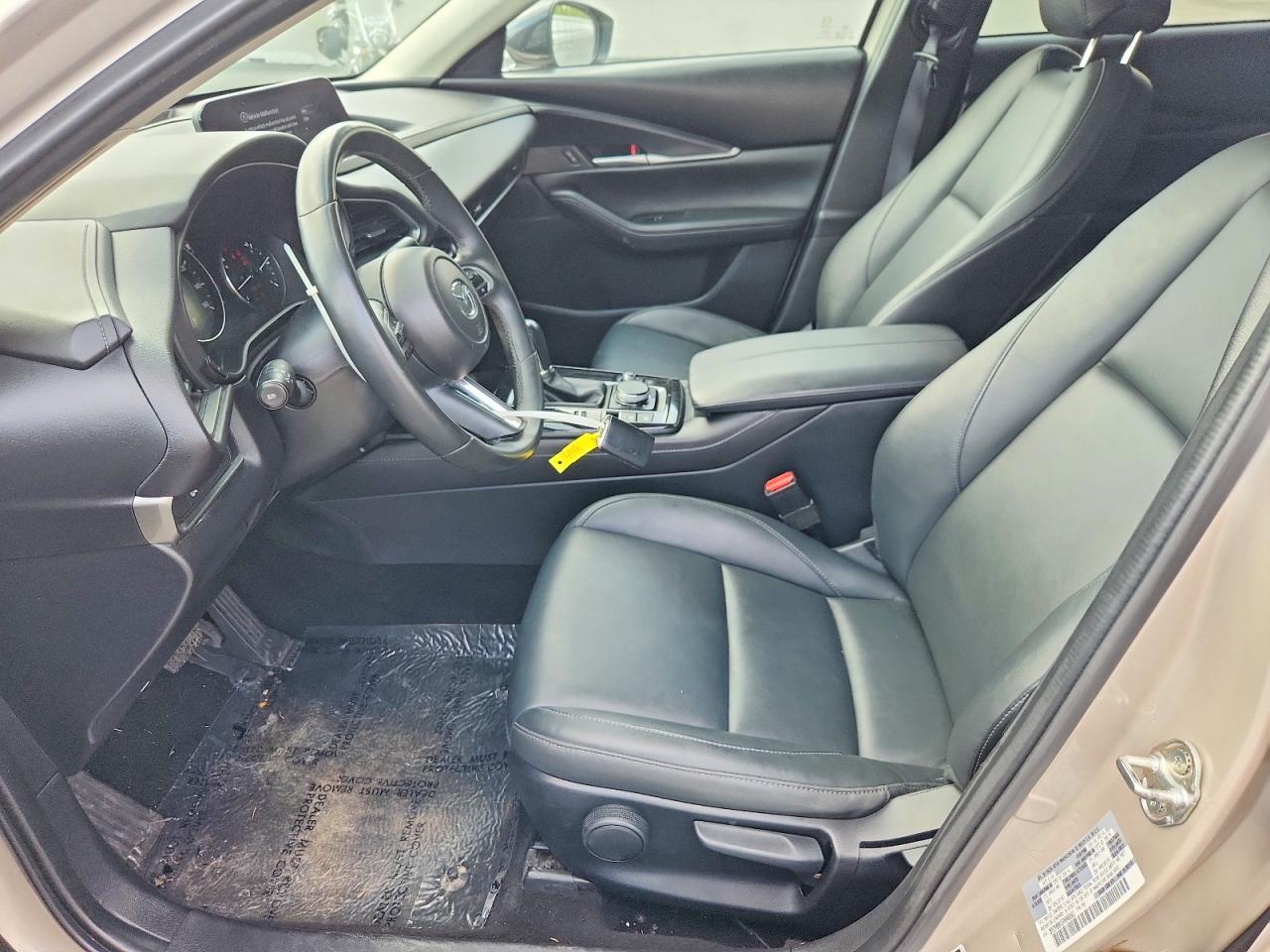 MAZDA CX-30 2024 — 8