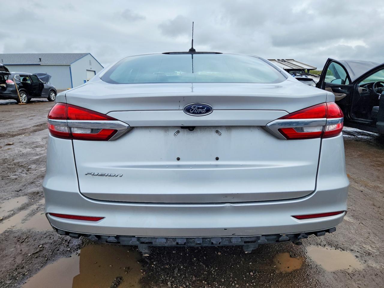 FORD FUSION 2019 — 7