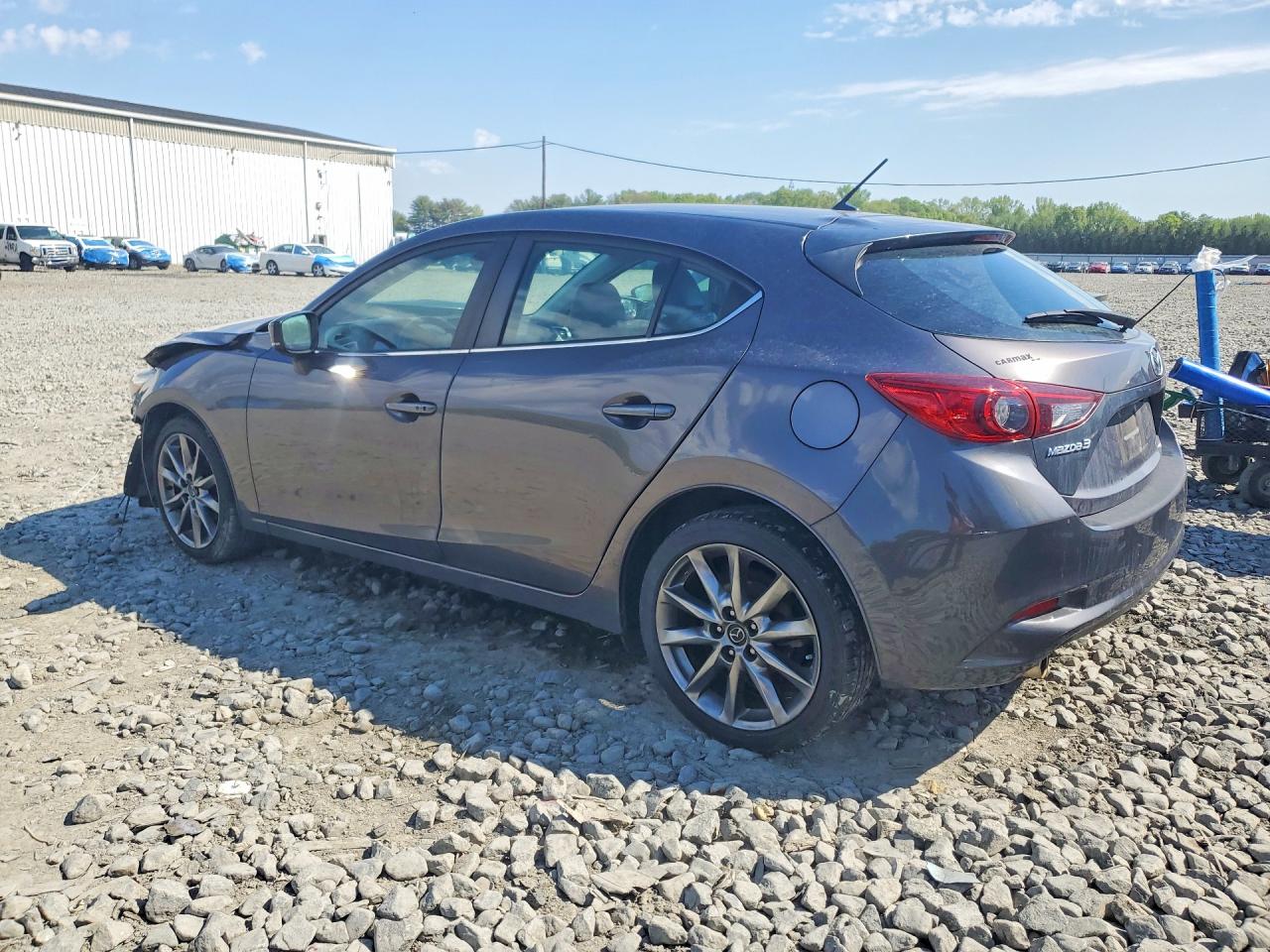 MAZDA 3 2018 — 3