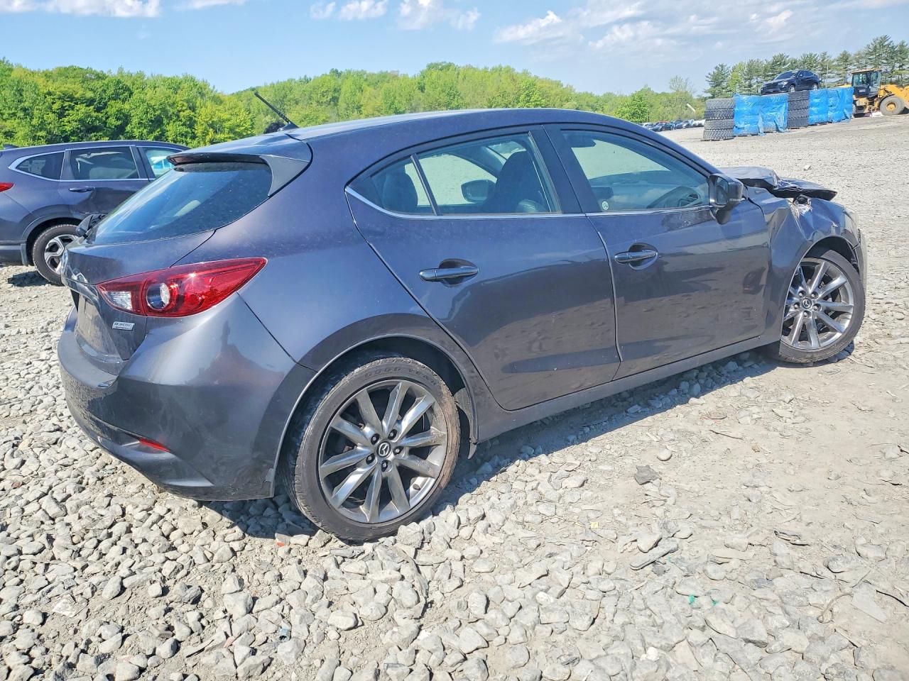 MAZDA 3 2018 — 4