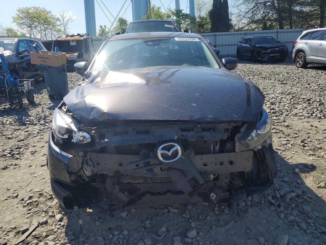 MAZDA 3 2018 — 6