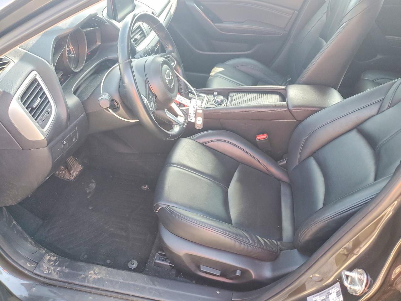 MAZDA 3 2018 — 8