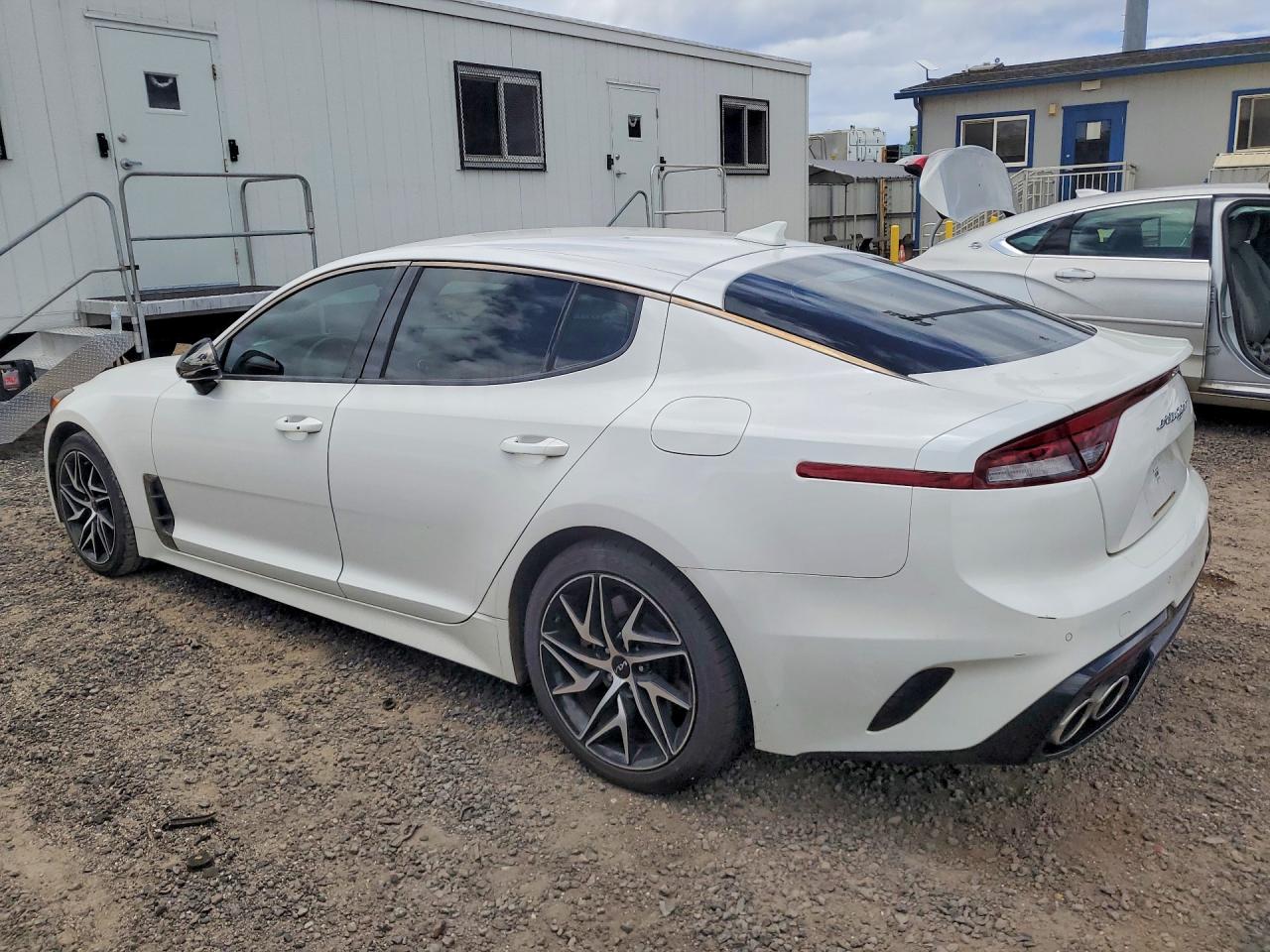 KIA STINGER 2022 — 3