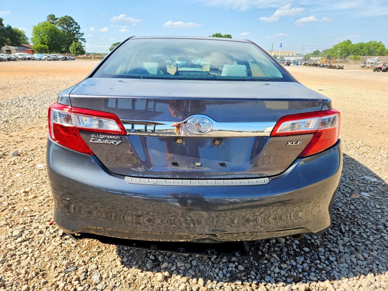 TOYOTA CAMRY 2012 — 7
