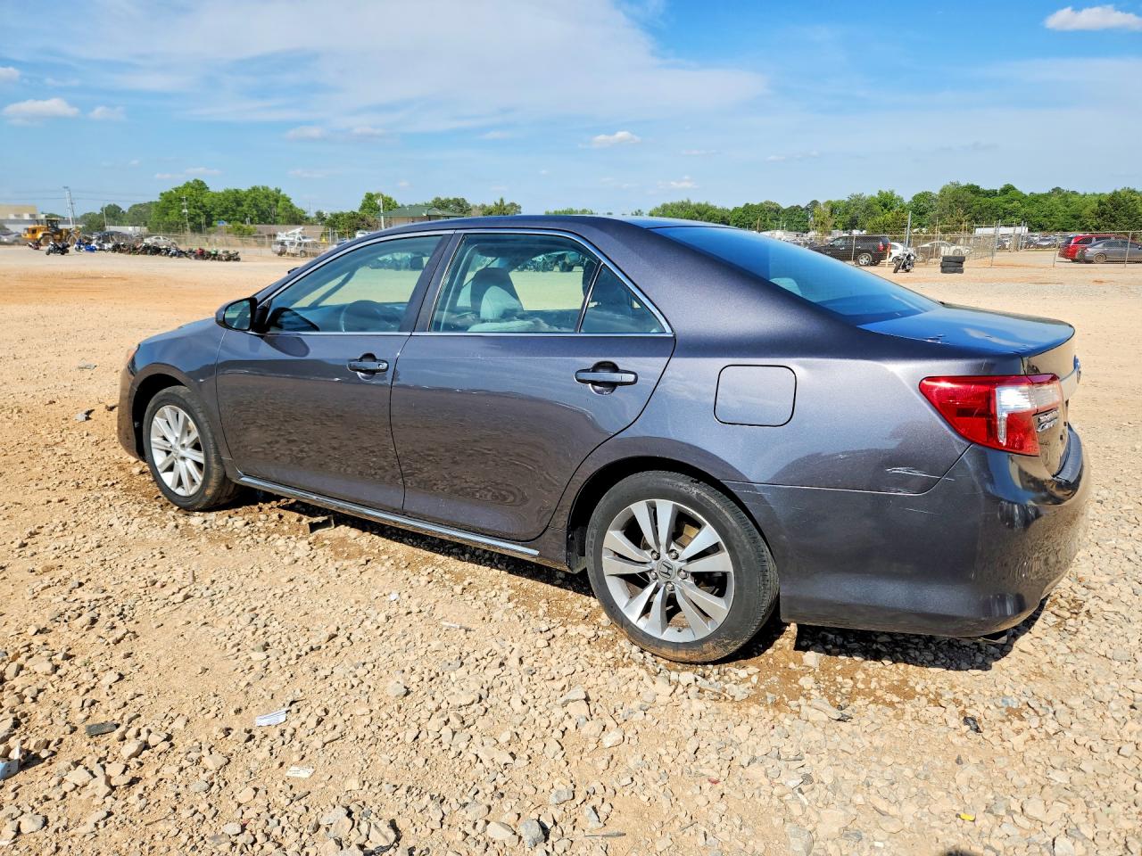 TOYOTA CAMRY 2012 — 3