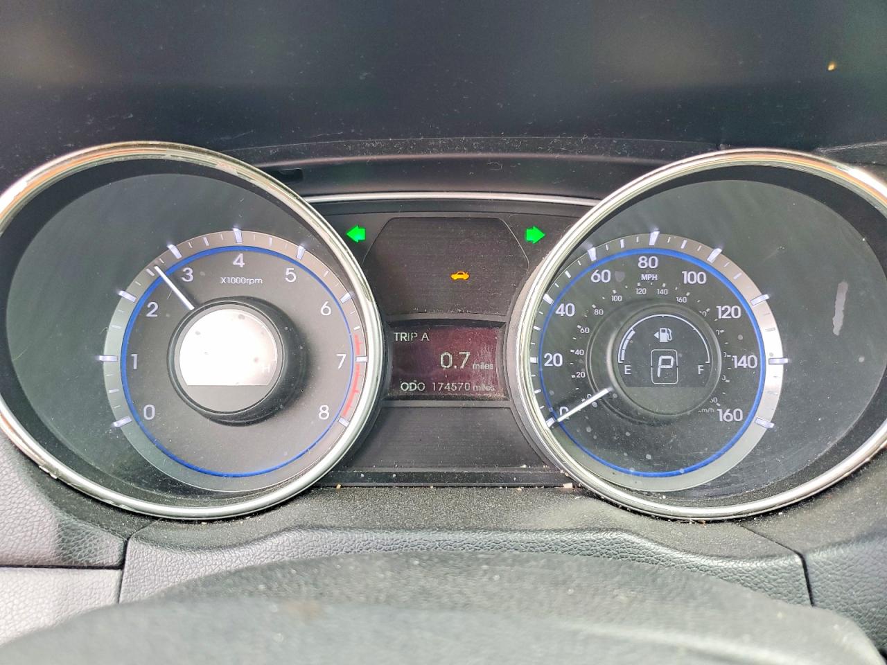HYUNDAI SONATA 2012 — 10