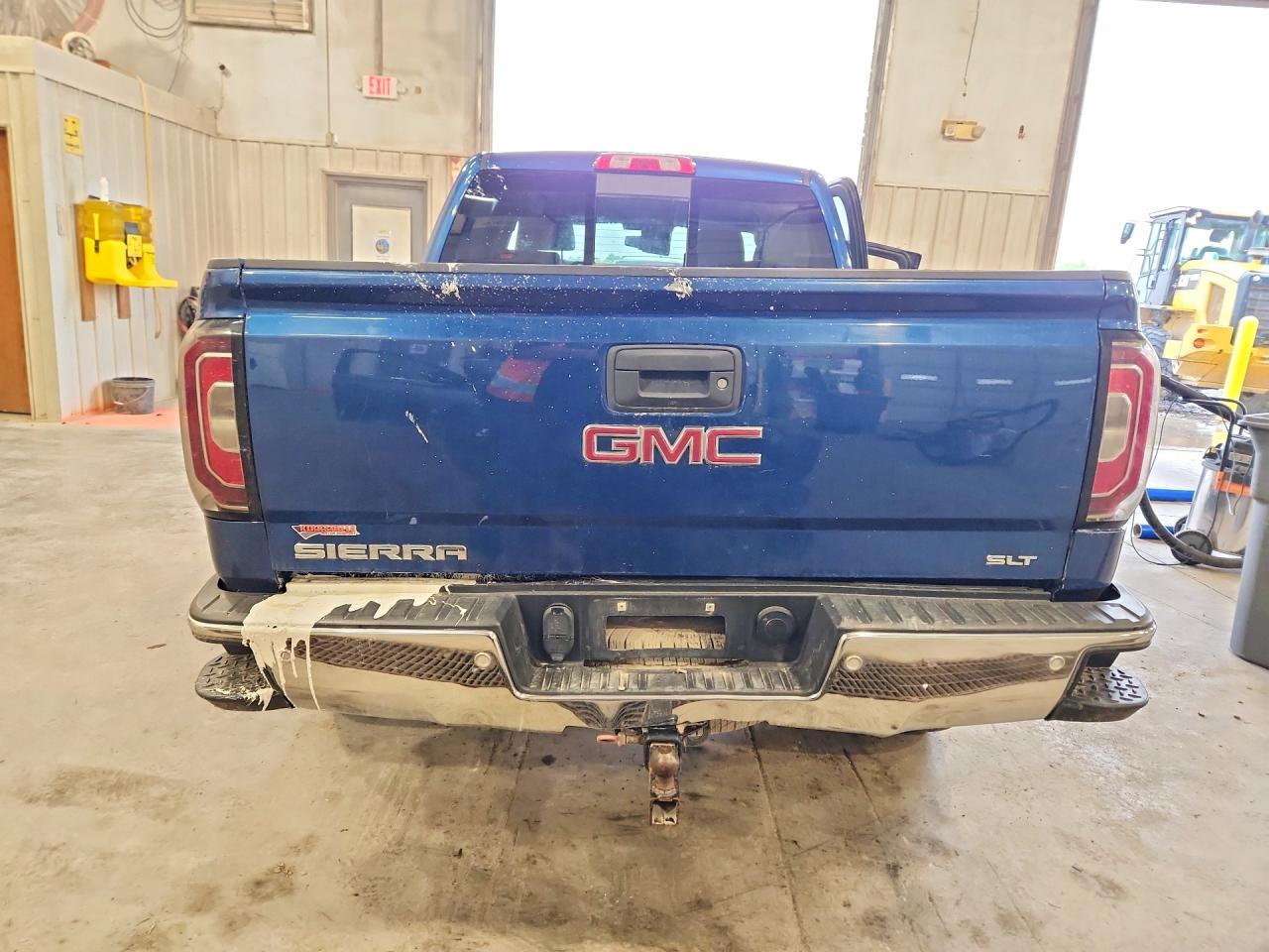 GMC SIERRA 2018 — 7