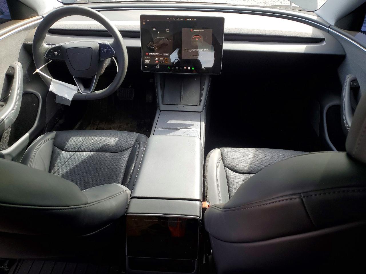 TESLA MODEL 3 2024 — 9