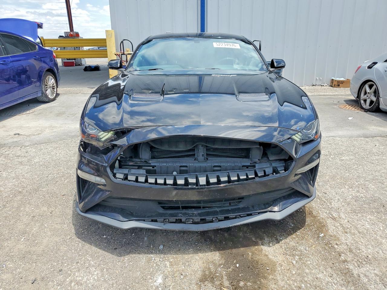 FORD MUSTANG 2018 — 6